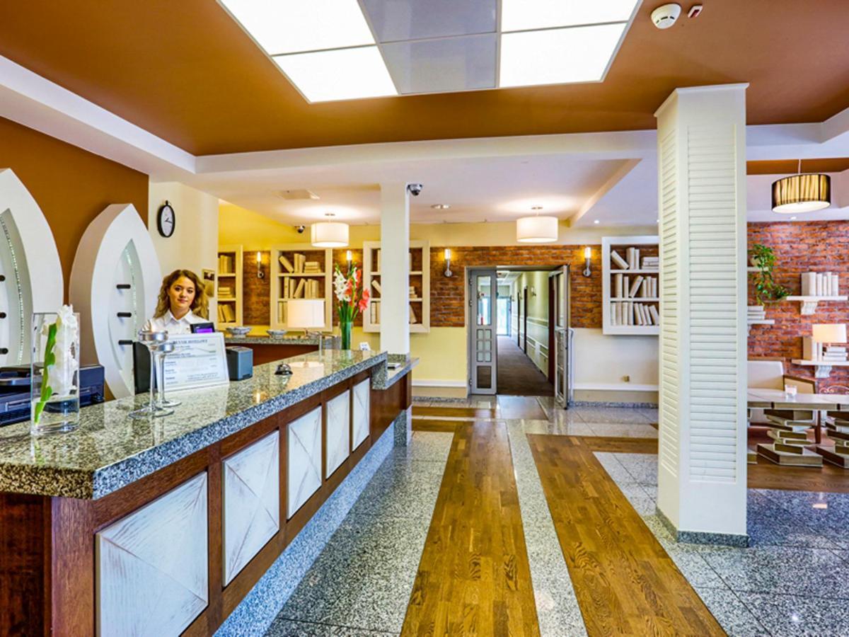 Hotel Magiczny Zakatek Raszowa ภายนอก รูปภาพ