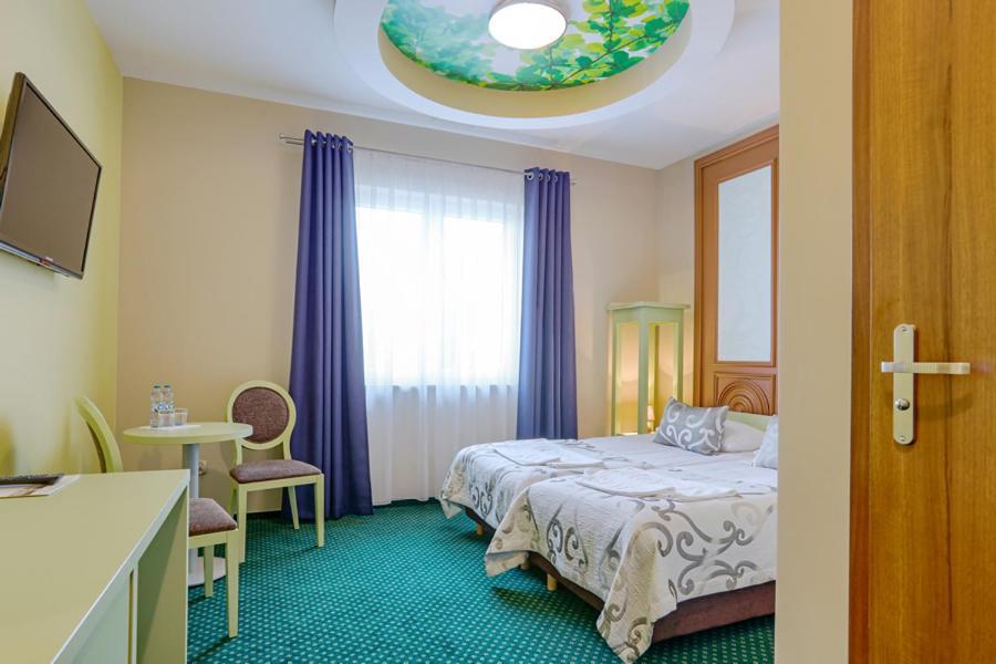 Hotel Magiczny Zakatek Raszowa ภายนอก รูปภาพ